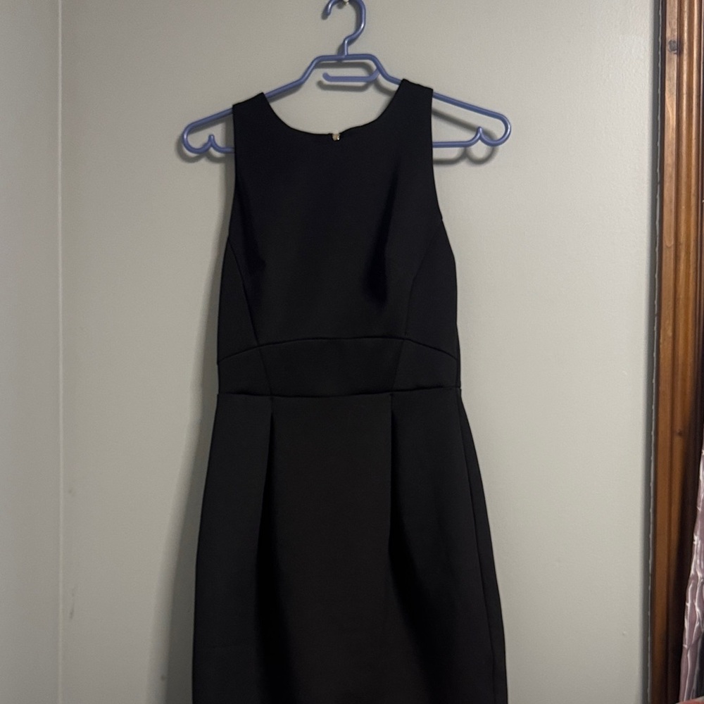BNWOT Dynamite Sleek Black Sleeveless Midi Dress